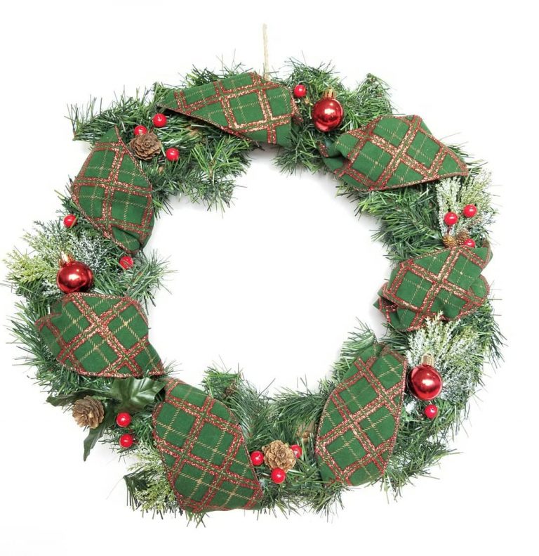22 Christmas Wreath Ideas That Make Your Door Charming 2020! Page 16 of 22 newyearlights. com