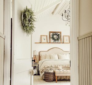 30-fall-bedroom-ideas-that-are-super-cozy-and-stylish-2022