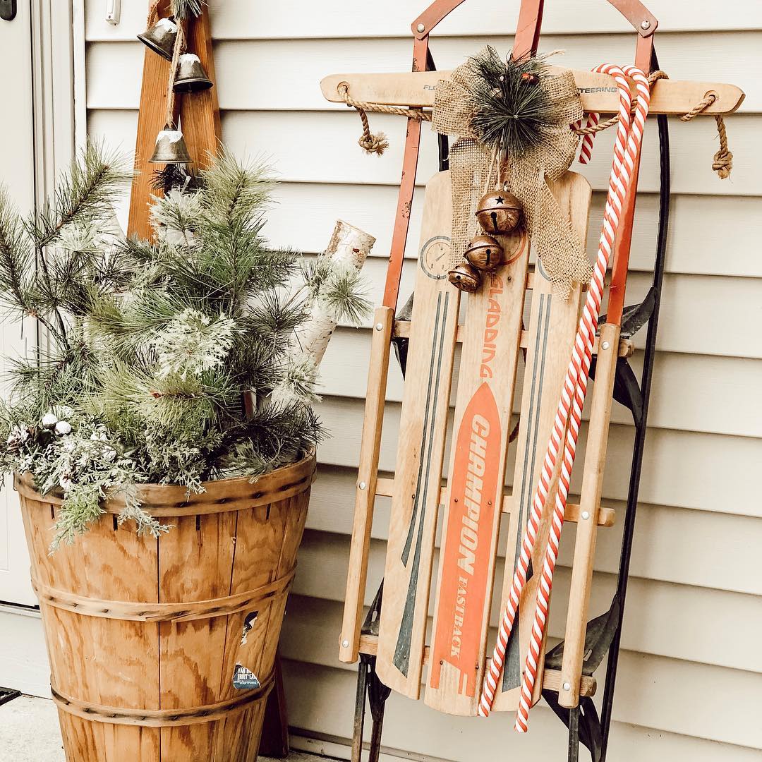 20-fun-ways-to-decorate-your-porch-for-christmas