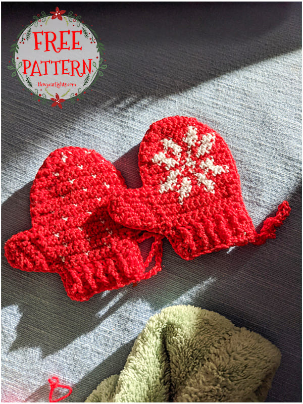 mini mittens crochet christmas ornaments