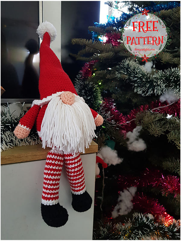 scandinavian crochet christmas gnome