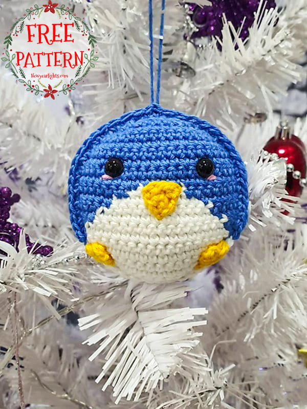 sweet penguin crochet christmas ornaments