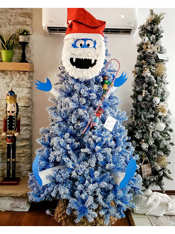 christmas tree with blue and white decorations