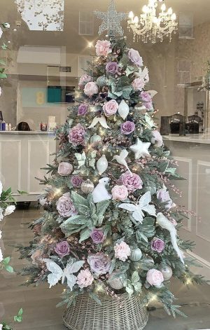 30+ Beautiful Christmas Tree Decorating Ideas For You! - Page 30 of 33 ...