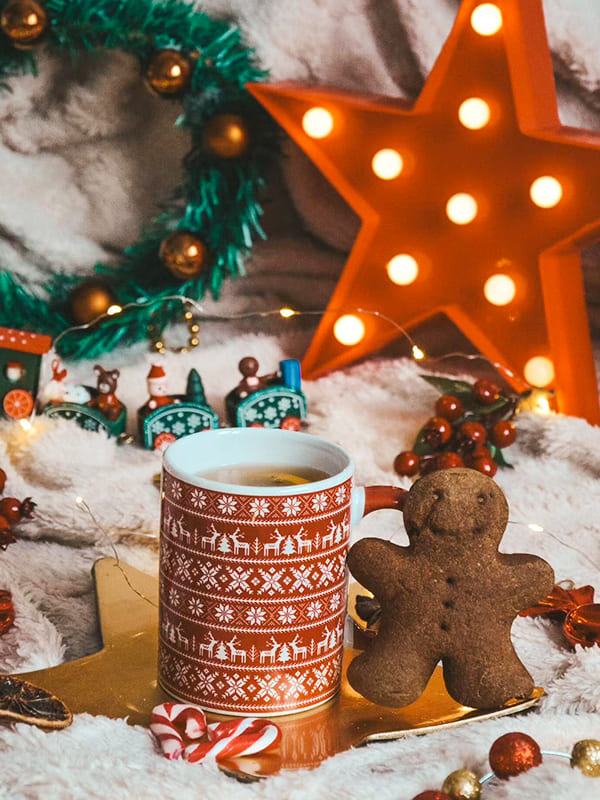 brown vintage christmas mugs