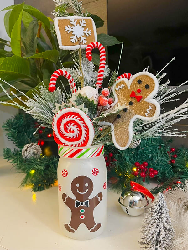 gingerbread man christmas gifts from mason jars