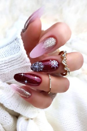 35+ Best And Merry Christmas Nail Art Ideas 2020! - Page 32 of 37 ...
