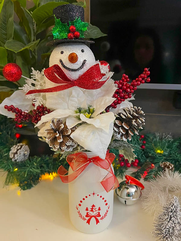 snowman decorated christmas mason jars