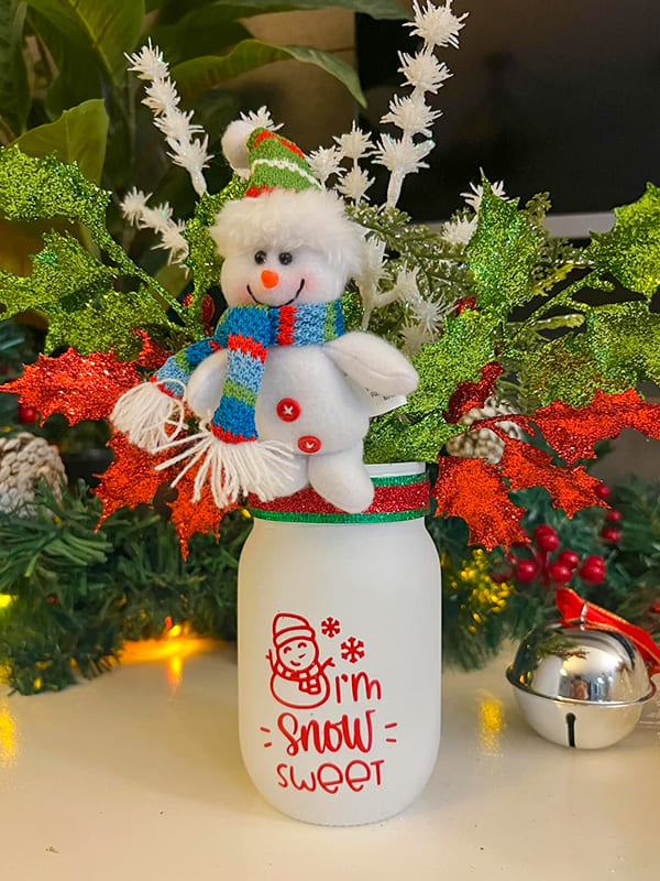 white snowman decorated christmas mason jars