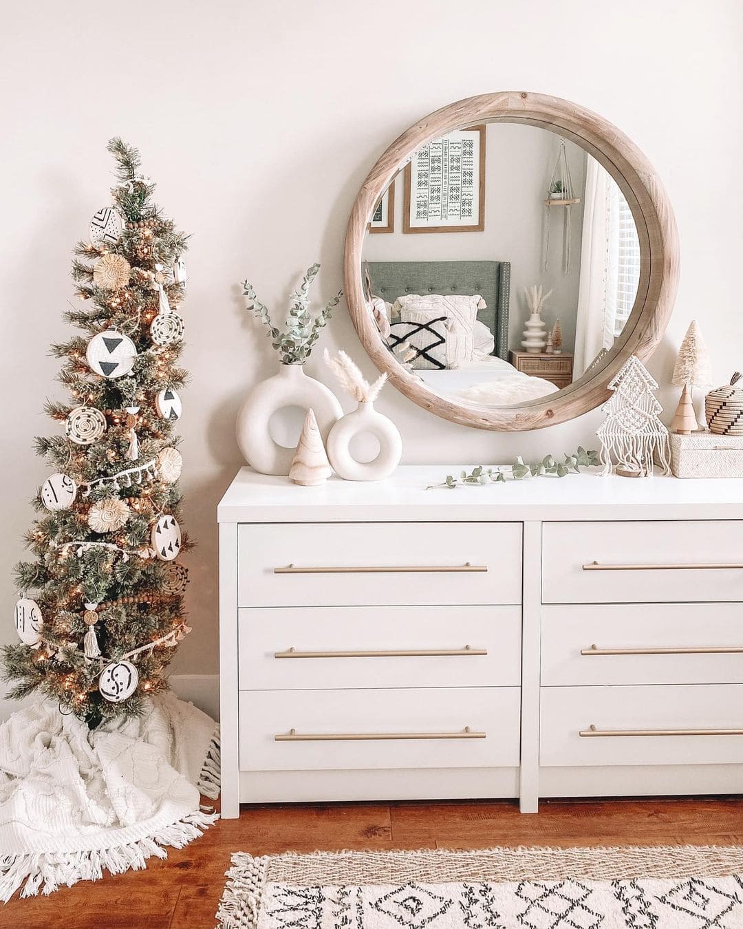 christmas bedroom decoration