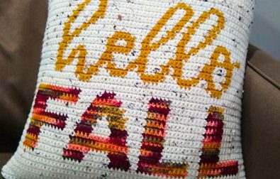 free-hello-fall-crochet-pillow-pattern