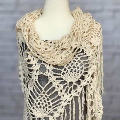 triangle-pineapple-crochet-lacy-shawl-free-pattern