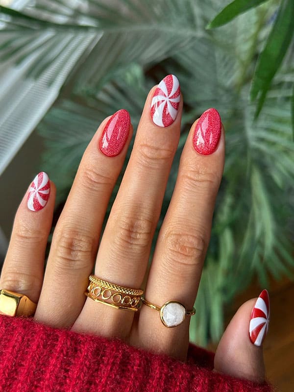 candy red christmas nails​