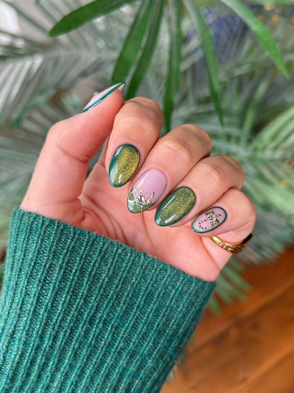 green christmas dip nails